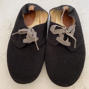 Olukai Pakele black lace up shoe size 7